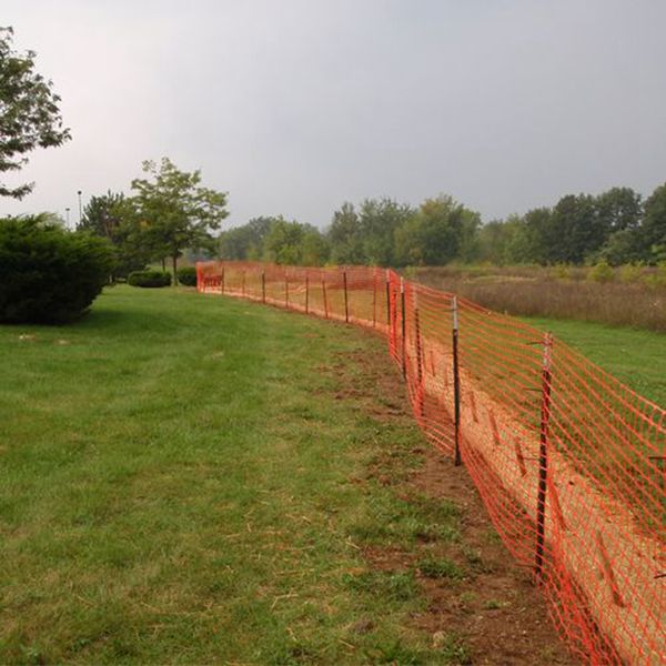 4 1 - Oval Road Barrier Mesh Safety Fence TF500