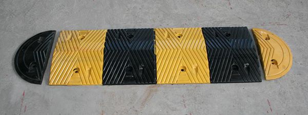 TS225 1 - Road Parking Rubber Traffic Speed Bump TS225